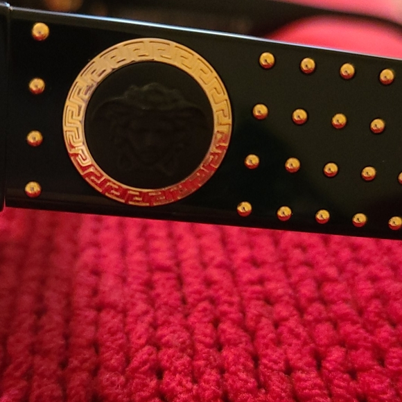 Versace - Picture 5 of 10